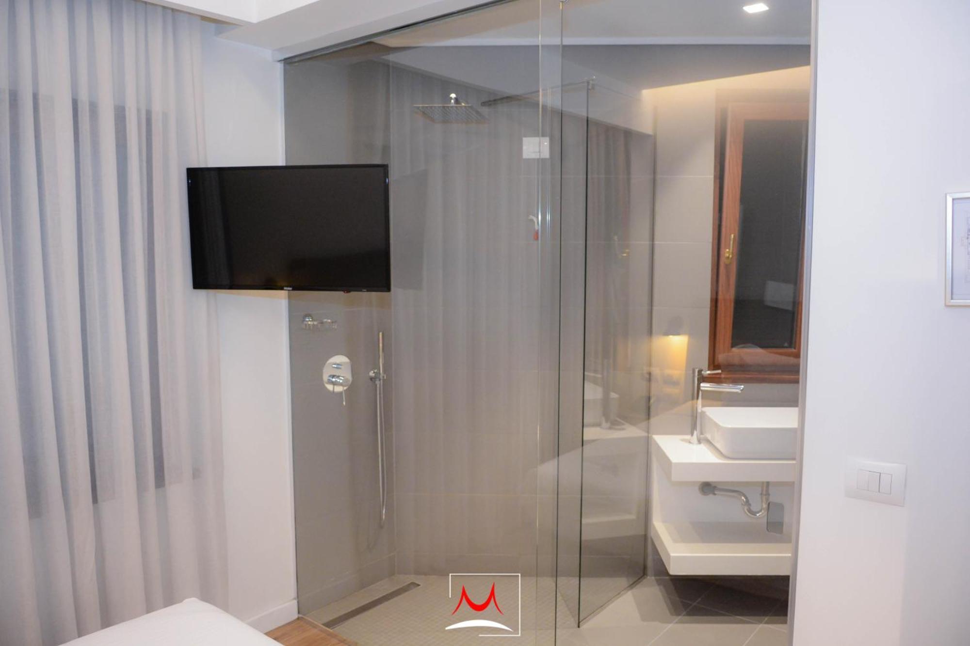 Hotel Theatro- City Center Tirana Exterior photo