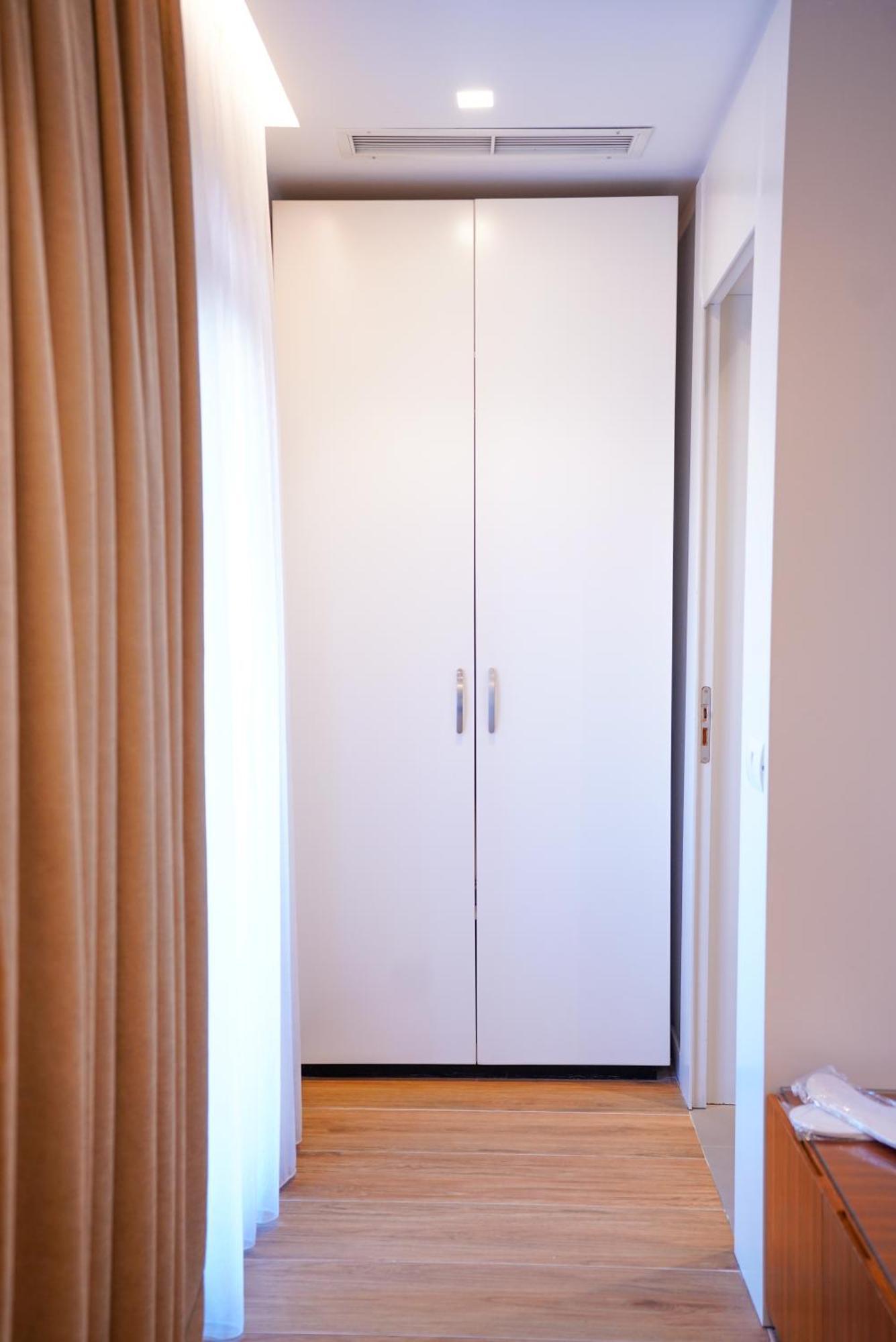 Hotel Theatro- City Center Tirana Exterior photo